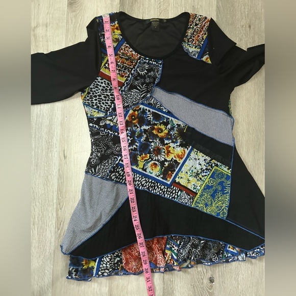 Radzoli Tunic Top - Picture 8 of 10